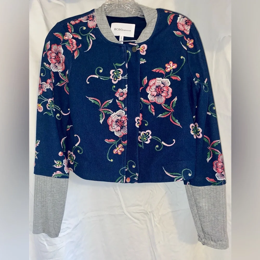 Spring Jacket - Picture 1 of 3